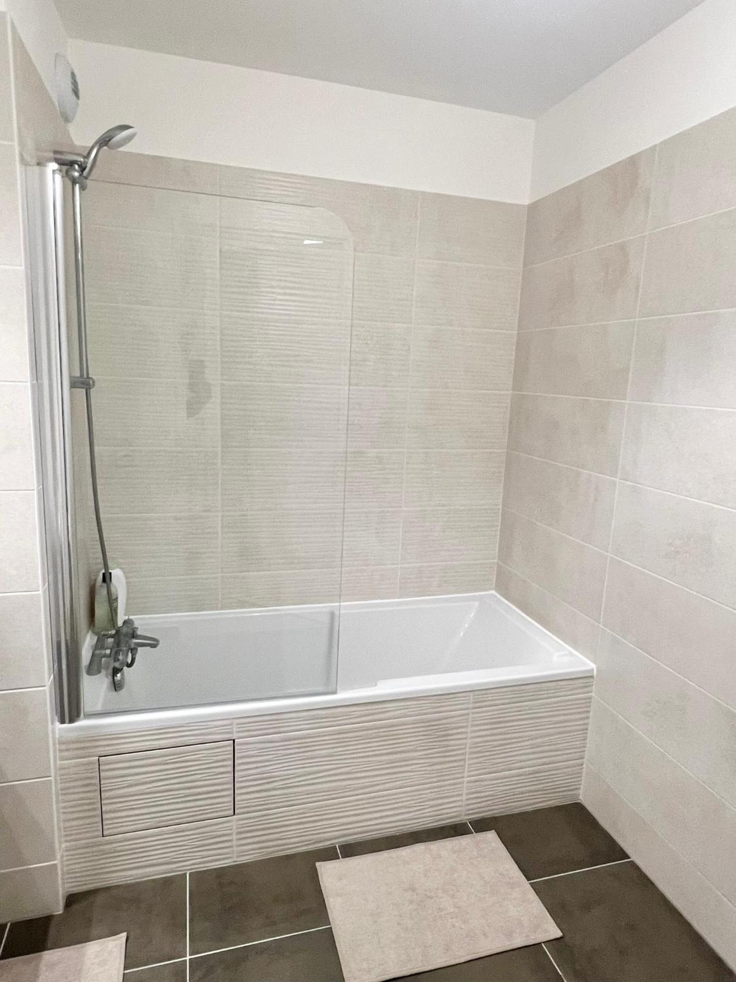 Appartement Neuf Et Spacieux Clichy Eksteriør bilde